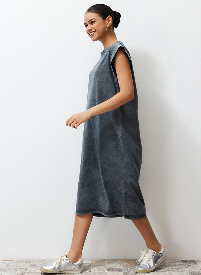 trendyol Anthracite Washed/Faded Effect Shift/Straight Cut Knit Dress - Image 3