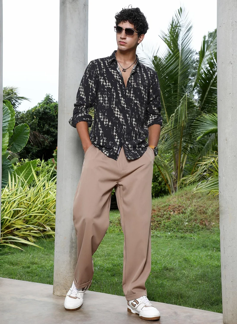 Campus Sutra Campus Sutra Men Grazed-Houndstooth Imprint Shirt | Abstract Houndstooth Pattern Regular Fit | Spread Collar & Full Sleeve | Lightweight Polyester Blend with Stretch | Club & Casual Wear | Onyx Black