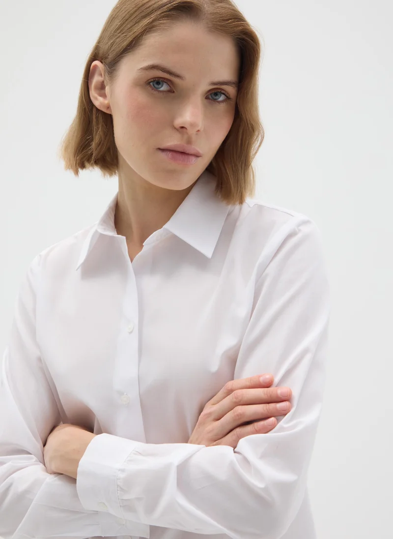 او في اس WHITE COTTON SLIM FIT SHIRT