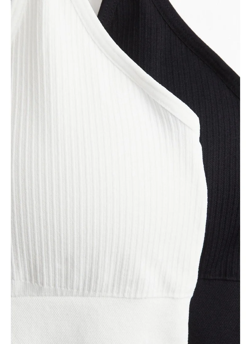 H&M 2-pack DryMove™ Medium Support Sports bras