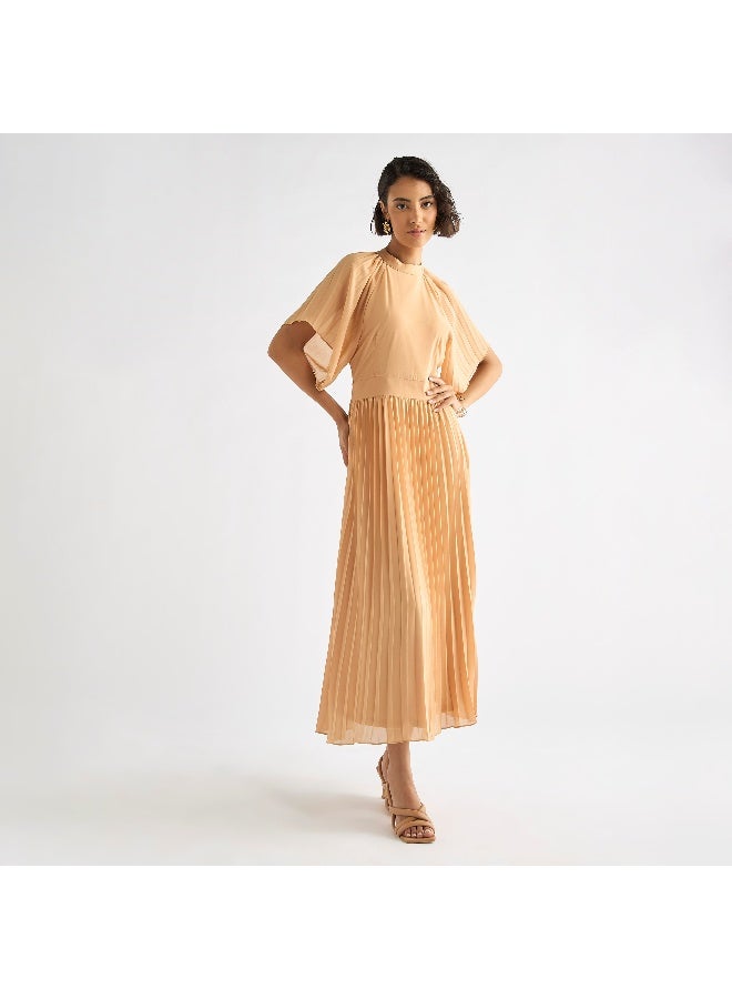 سبلاش فيڤ فستان طويل بكسرات وأكمام منفوخة - Image 4