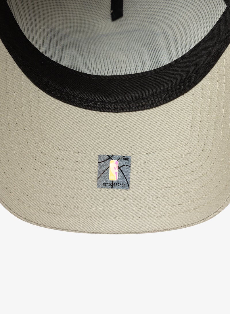 نيو ايرا قبعة لوس أنجلوس ليكرز قابلة للتعديل بتصميم خطوط محيطية حجرية - Image 5