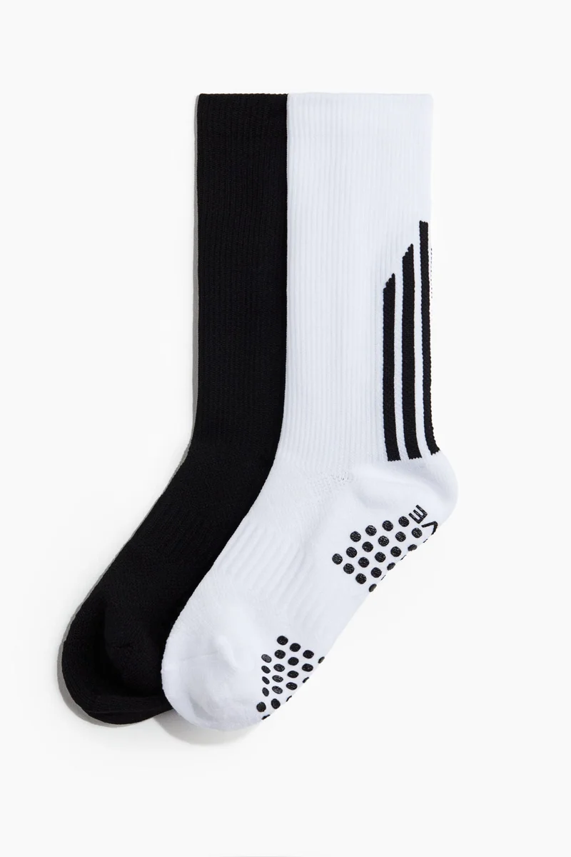 H&M 2-pack sports socks with grip soles