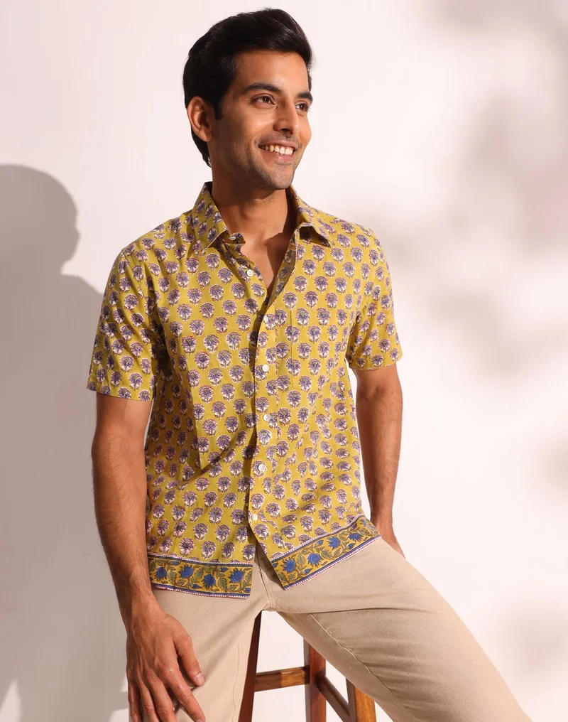 فاب انديا قميص قطني مطبوع يدويًا باللون الأصفر