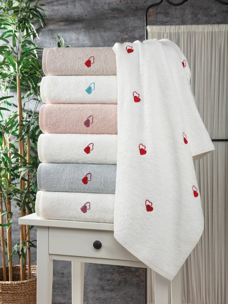 Sevim 2-Piece Heart Embroidered Bamboo Bath Towel Set - Soft & Stylish - 2-Piece Dowry Towel Set - Tivoli