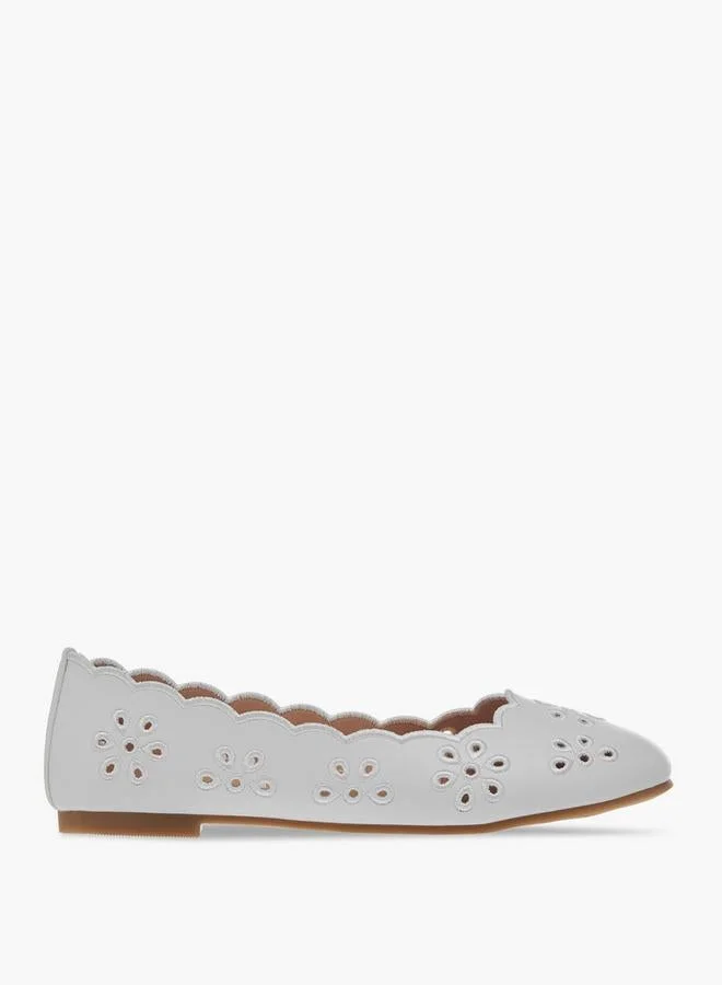 Cut-Out Detail Slip-On Ballerina Shoes
