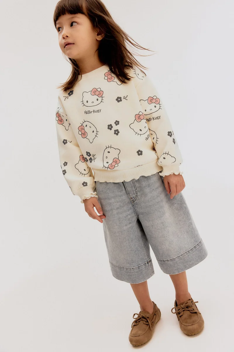 اتش اند ام سويت شيرت مزيّنة بطبعة