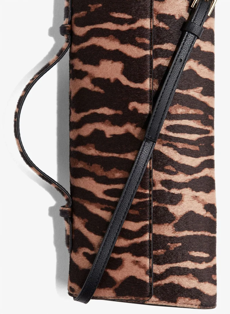 اتش اند ام حقيبة كروس بودي مستطيلة الشكل