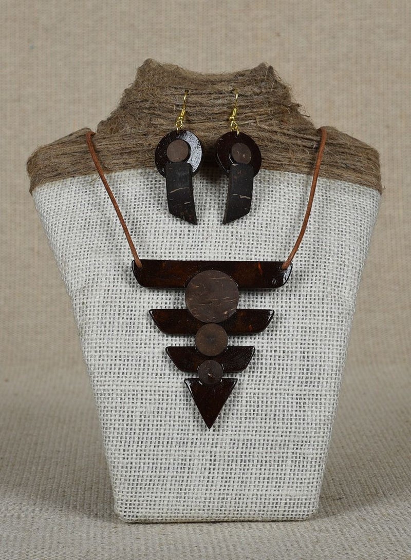 N & H Handcrafted Coconut Shell Geometric Pattern Necklace Set  - Image 1
