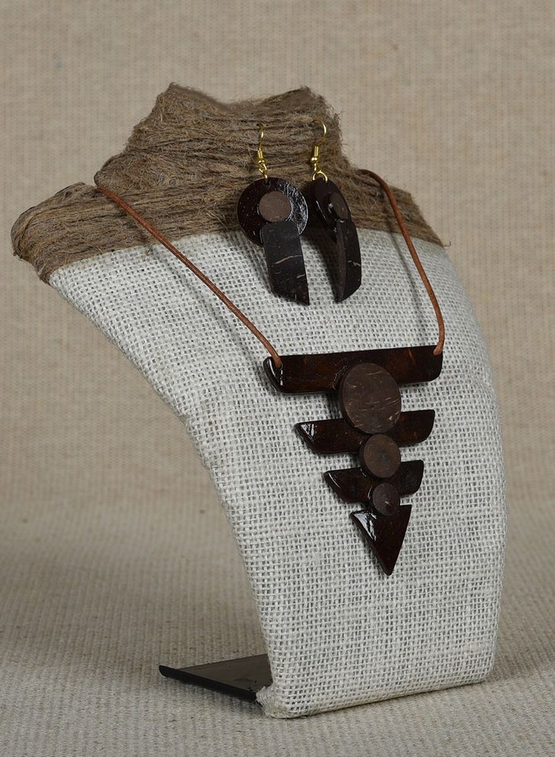N & H Handcrafted Coconut Shell Geometric Pattern Necklace Set  - Image 2