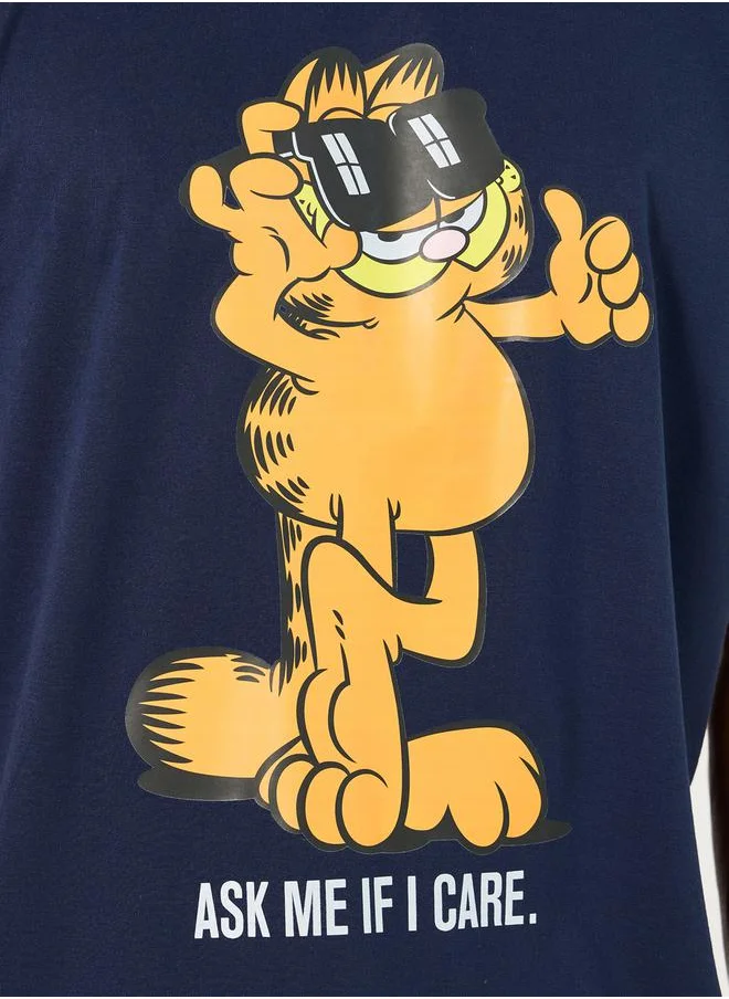 ستايلي Garfield Graphic Print T-Shirt and Shorts Set