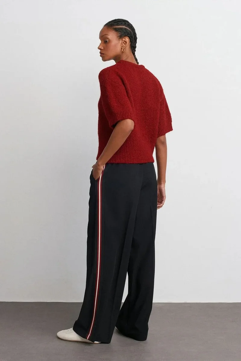 Dilvin Black DILVIN Striped Wide-Leg Crepe Trousers for Women | Best Price UAE