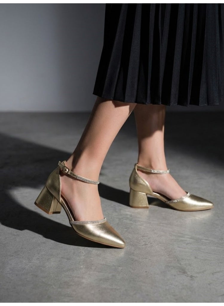 لايف ستيلاش  أحذية كعب متوسط جلد بشريط الماظ F-617 - ذهبي - Image 4