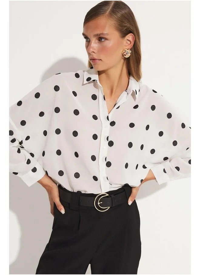 JUNE June Women Exclusive Boyfriend/Wide Fit Polka Dot Patterned Shirt Ecru