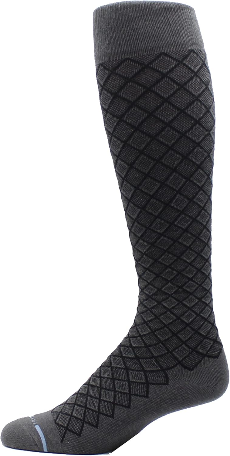 Dr Motion 4 Pairs Men's Athletic Traveler Graduated Compression Knee High Socks - Image 3