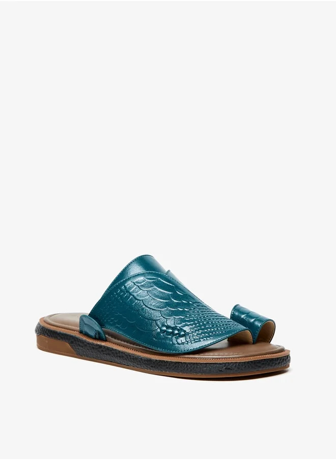 الواحة Men's Textured Slip-On Arabic Sandals