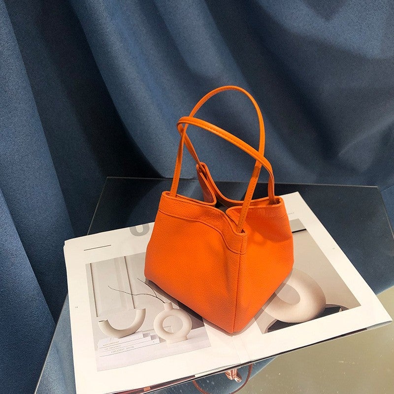 Niche Design Portable Vegetable Basket Large Capacity Commuter Tote Bag Genuine Leather Shoulder Wings Women'S Bag - Image 4