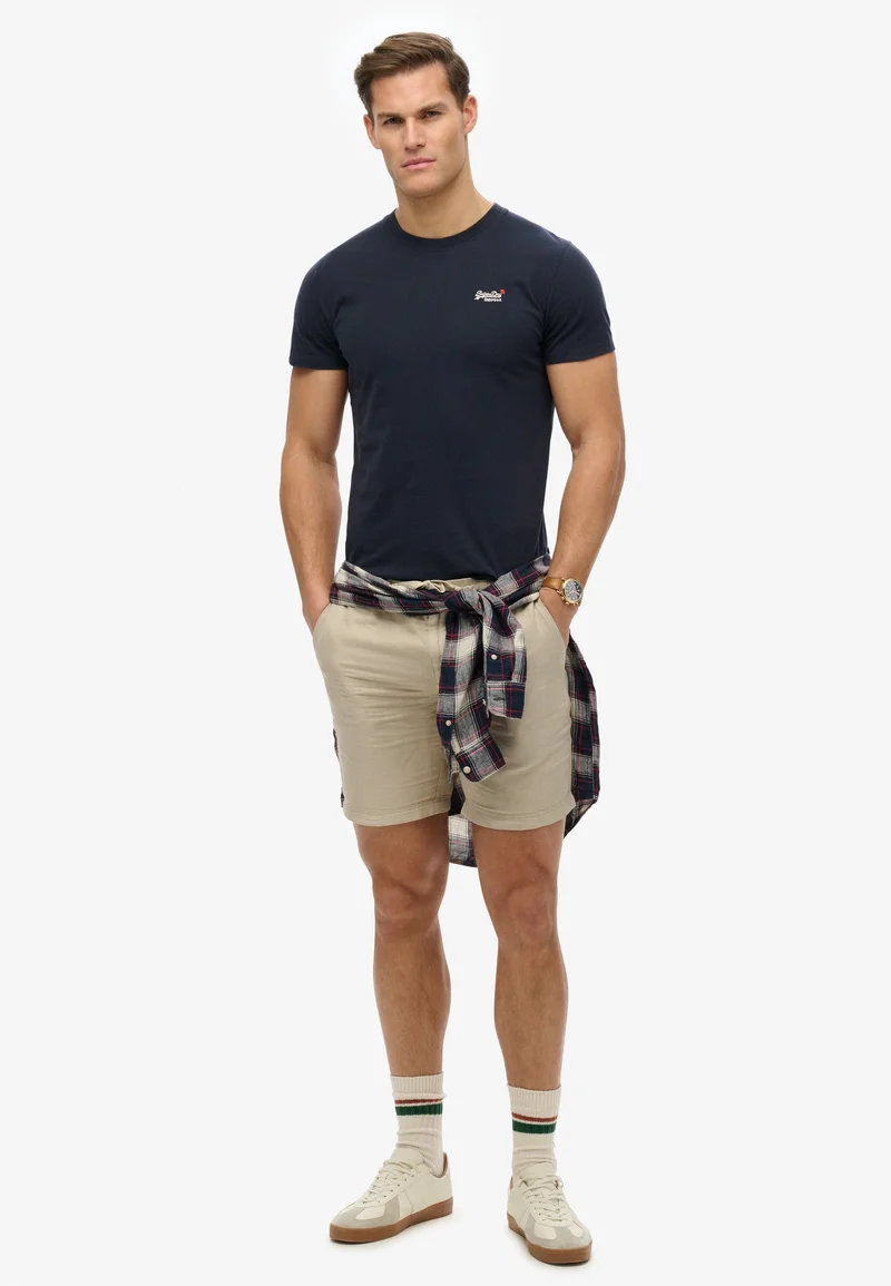 Superdry  Essential Contrast Embroidered T-Shirt for Men | Best Price UAE