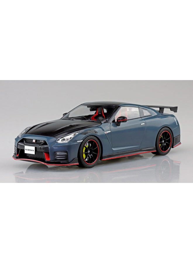 Aoshima Nissan R35 GT-R Special Edition 2022 Nismo (Stealth Gray) 1:24 Scale Model Kit - Image 3
