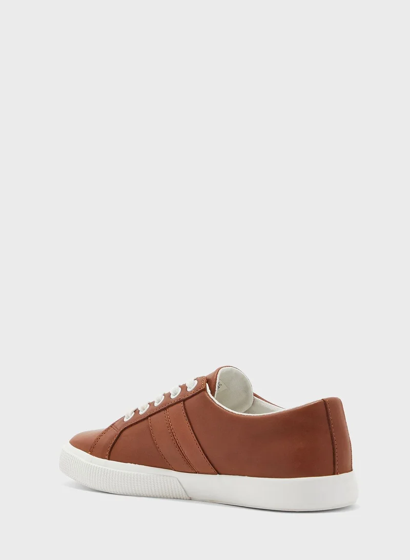 Lauren Ralph Lauren Janson Ll Vulcanized Low Top Sneakers