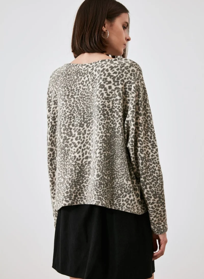 trendyol Leopard Print Sweatshirt