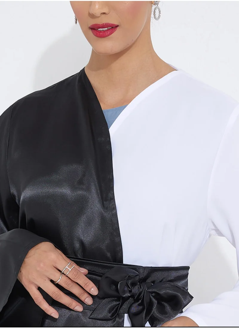 Rosette Abaya Black and White Abaya
