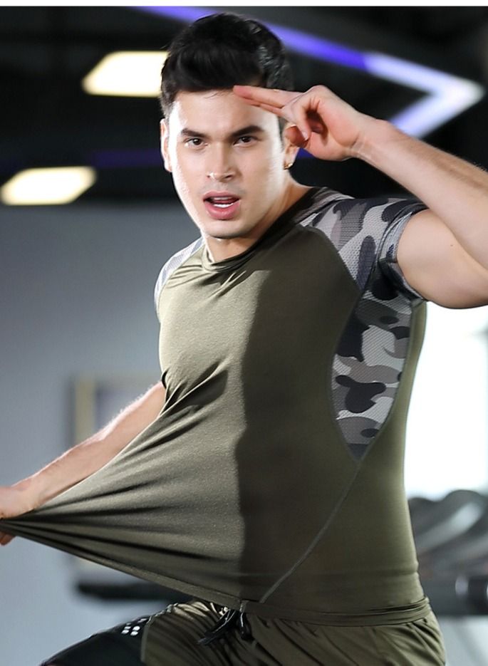 Men Quick Dry Breathable Sports T-Shirt Army Green  - Image 1
