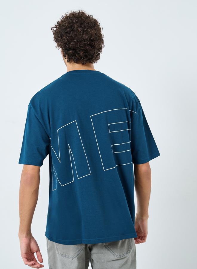 ستايلي تيشيرت واسع بطبعة جرافيك أمامية وخلفية - Image 4