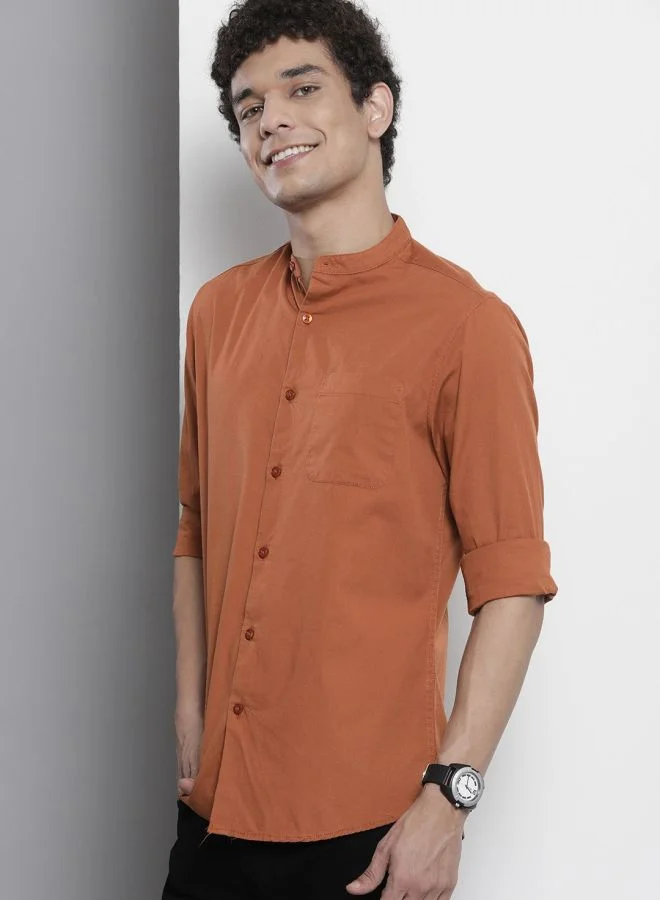ذا انديان كراج كو Men Regular Fit Solid Full Sleeves Mandarin Collar Casual Shirt