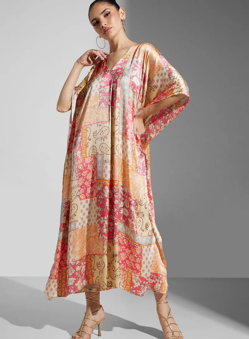 SINOIR Cape Sleeve V-Neck Kaftan
