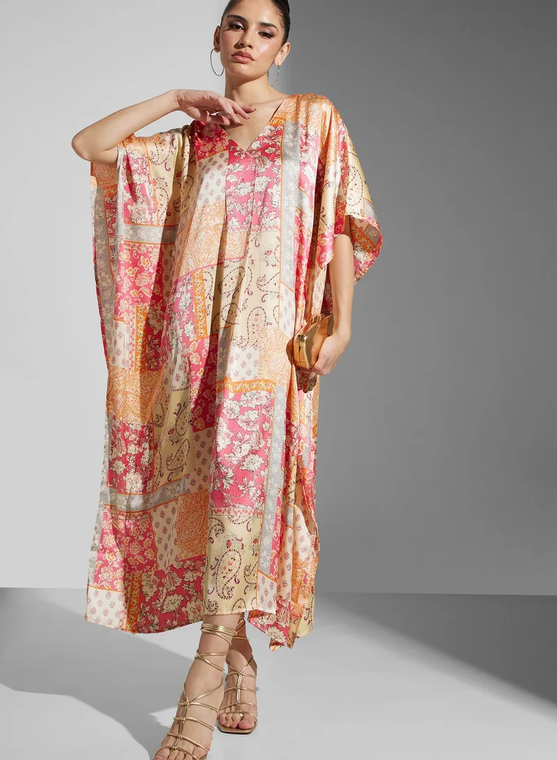 SINOIR Cape Sleeve V-Neck Kaftan