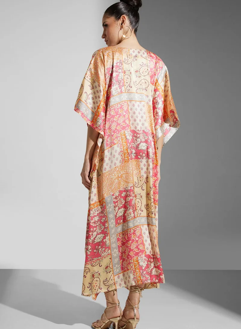 SINOIR Cape Sleeve V-Neck Kaftan