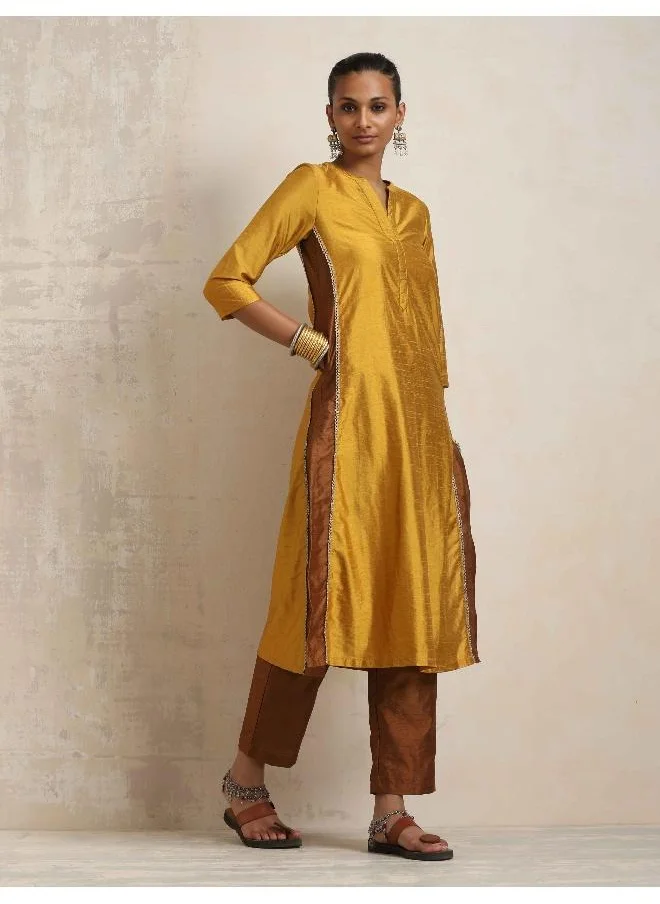 ترو برونز trueBrowns Gold Silk Kurta Set