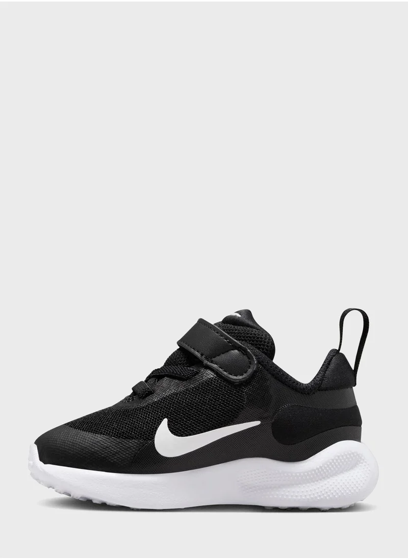 Nike Infant Revolution 7