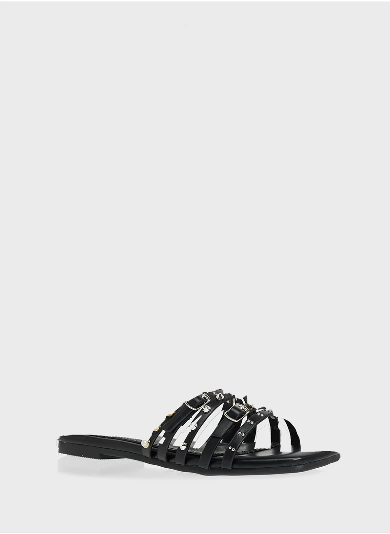 جينجر Studded Flat Sandal