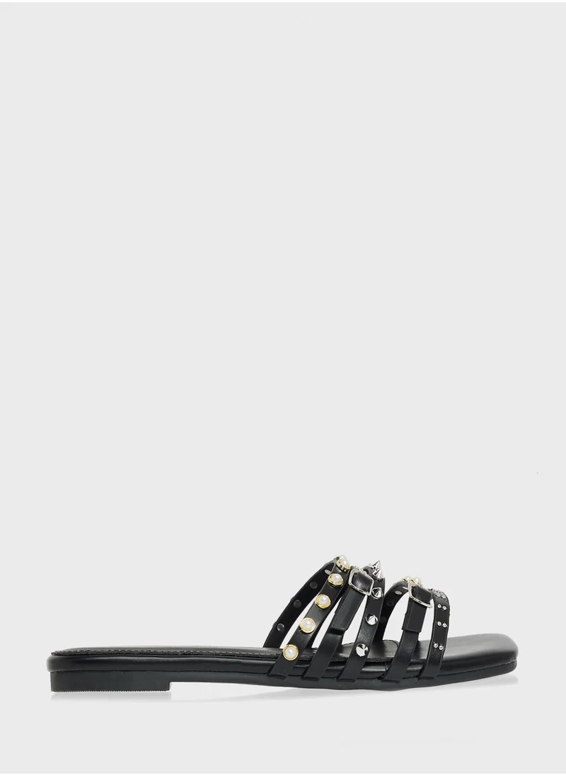 جينجر Studded Flat Sandal