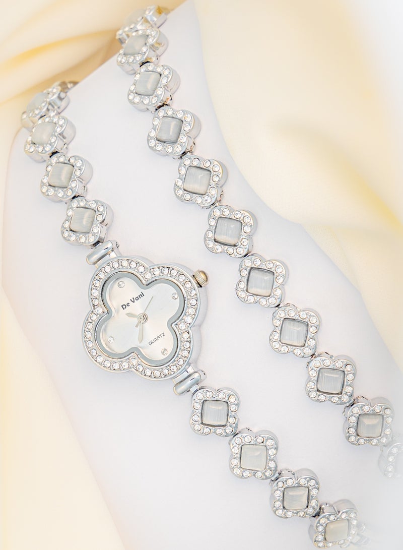 دي فاني ساعة يد للنساء من دي فاني مع سوارة لون فضي - Image 1