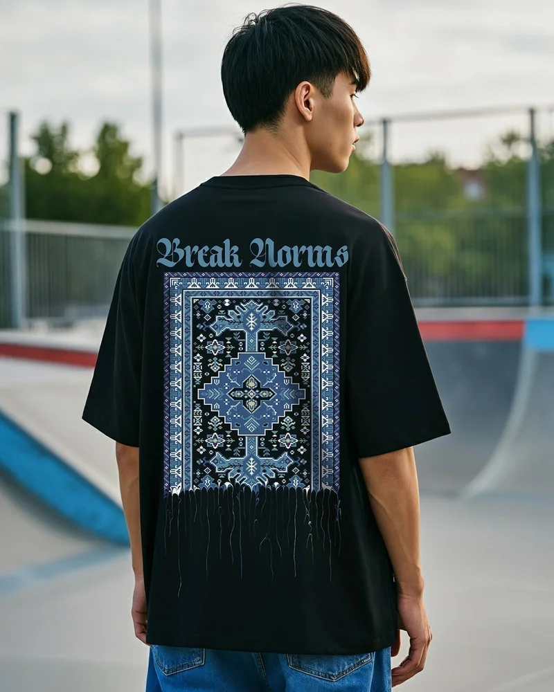 بيواكوف تيشيرت رجالي كبير بطبعة جرافيك أسود فاحم