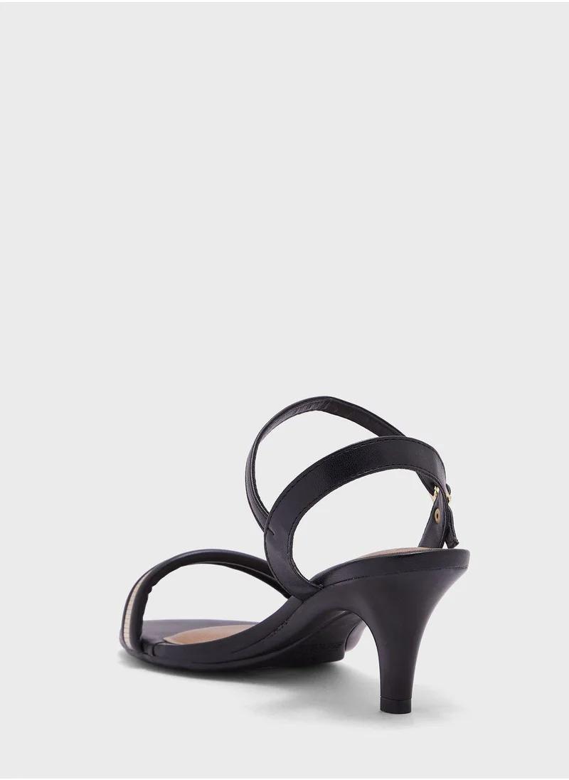 Beira Rio Sandals for Women with Back Strap – Stylish & Supportive sling Back Ladies Sandals