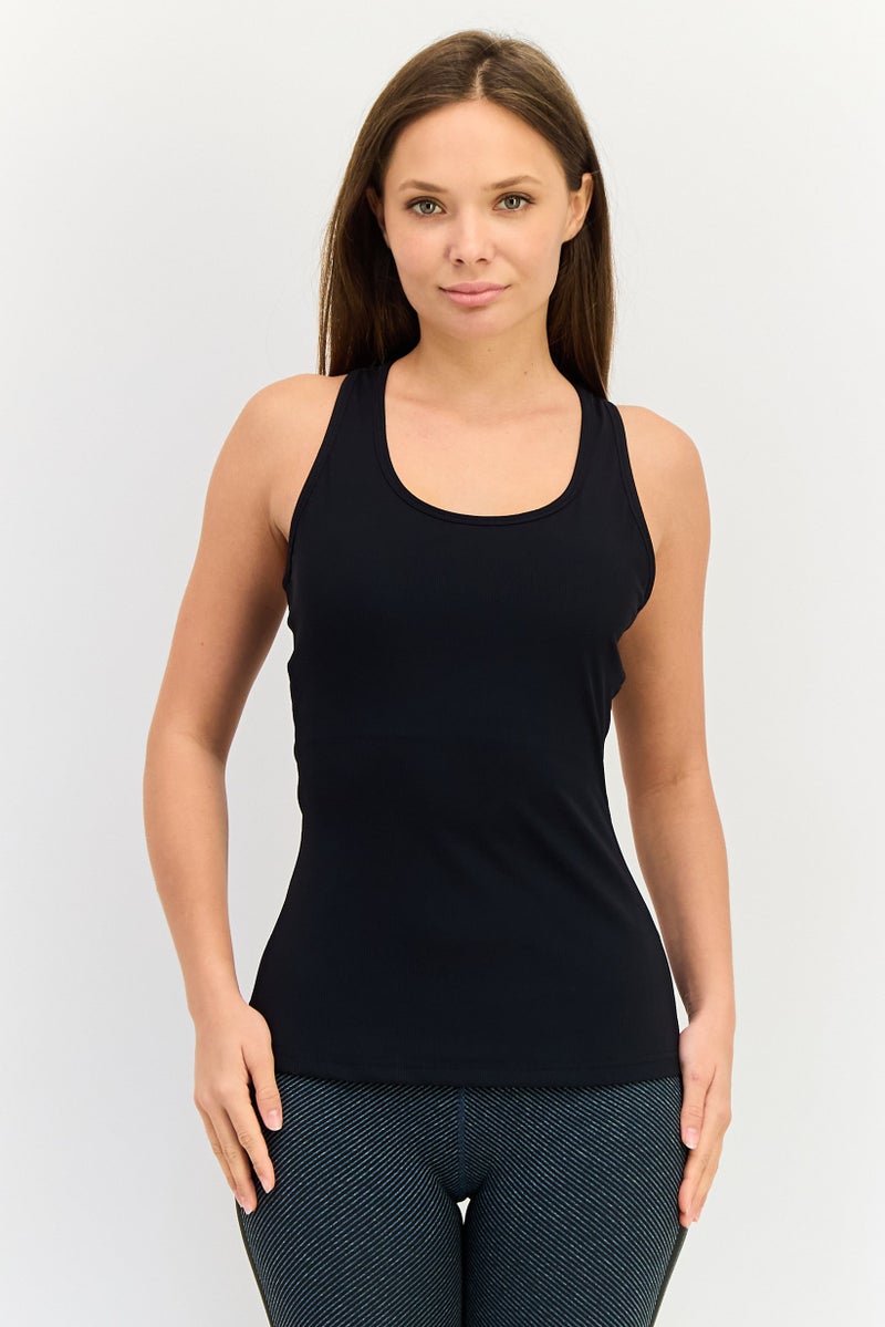 FILA تي شيرت تدريب بلا أكمام للنساء بحجم كبير، أسود - Image 1