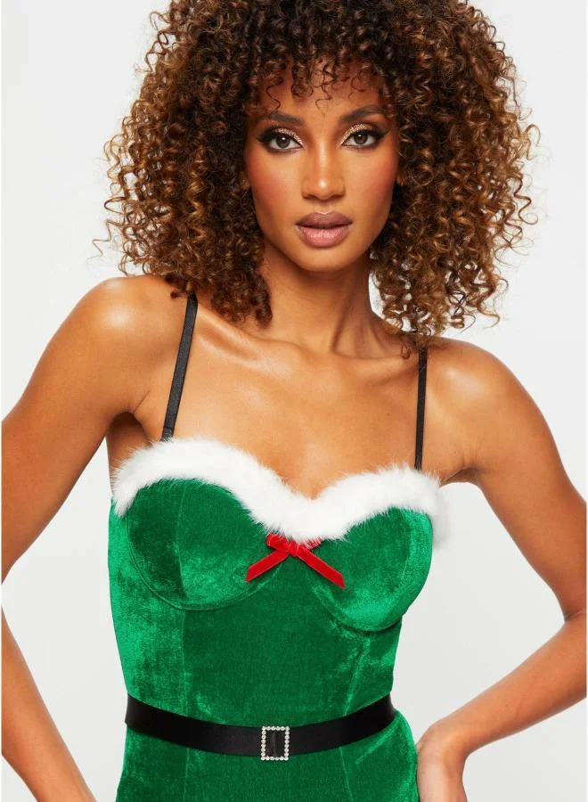 آن سمرز آن سمرز إلف أخضر مثير