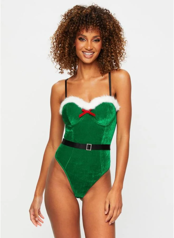 آن سمرز آن سمرز إلف أخضر مثير