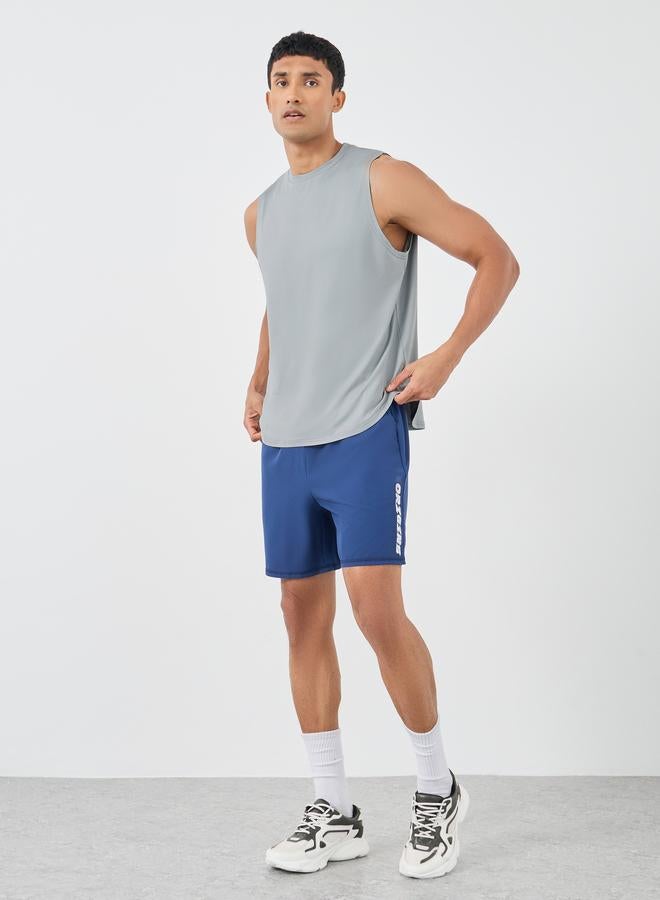 ستايلي اكتيف تانك ستايلي مطبوع من الخلف فائق التمدد بحافة منحنية وفتحة ذراع ساقطة - Image 3