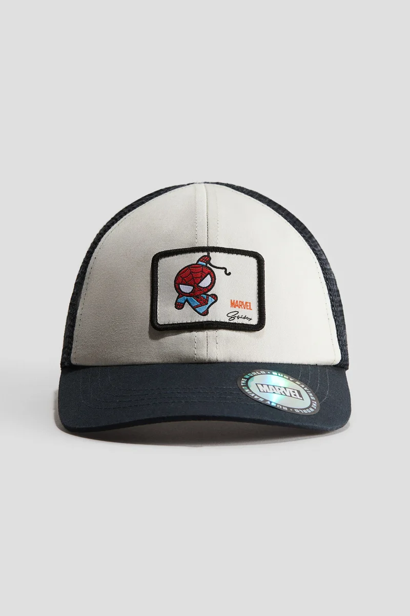 اتش اند ام قبعة من القطن مزينة بطبعة