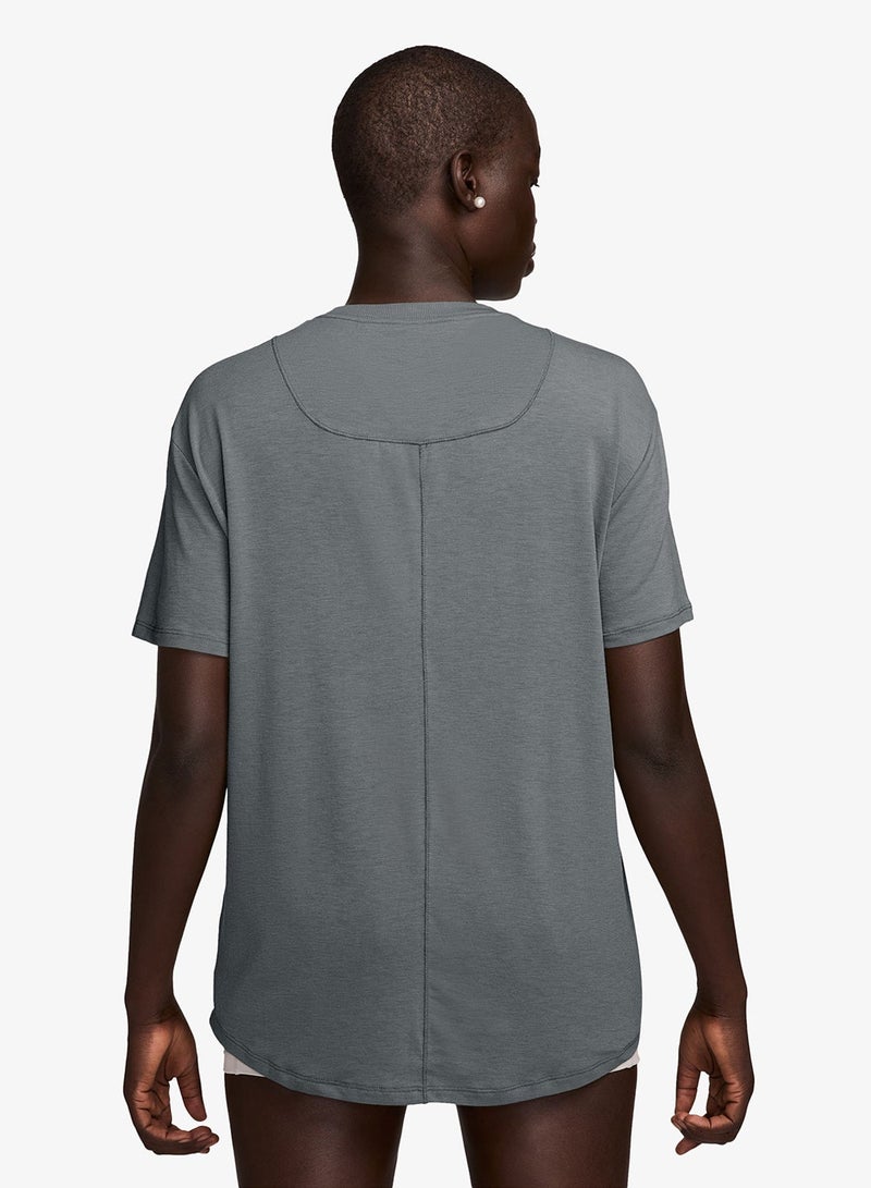 نايكي تيشيرت مريح بتقنية دراي فيت - Image 2