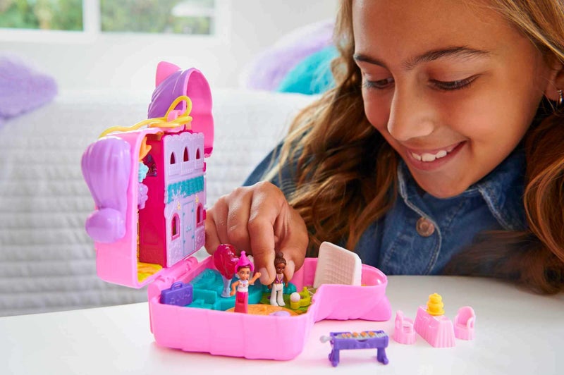 Polly Pocket ألعاب بولي بوكيت الصغيرة، مجموعة ألعاب حفلة البيñاتا المدمجة مع دميتين صغيرتين و 14 ملحقًا، ألعاب السفر في عالم الجيب مع مفاجآت، HKV32 - Image 2