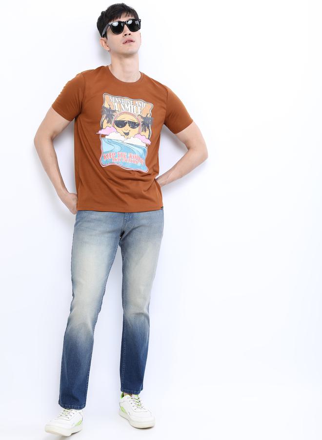 HIGHLANDER Mid Rise Light Fade Jeans with Pockets - Image 1