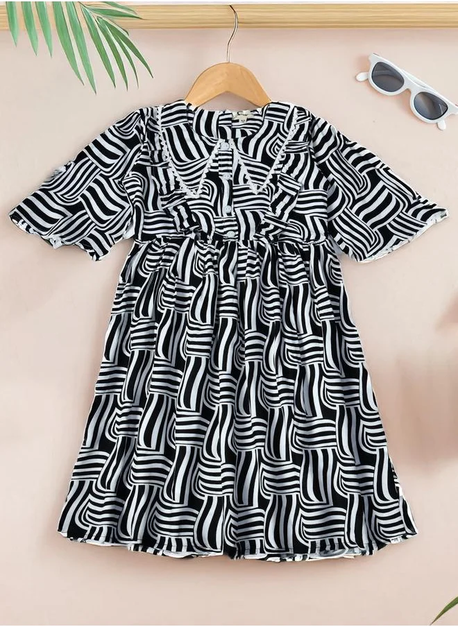 بيلا مودا Bella Moda All-Over Print Lace Trim Cotton Dress with 3/4 Sleeves