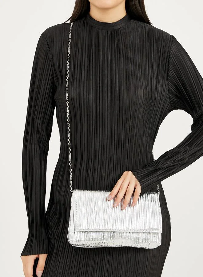 Styli Metallic Pleated Clutch Bag with Chain Strap