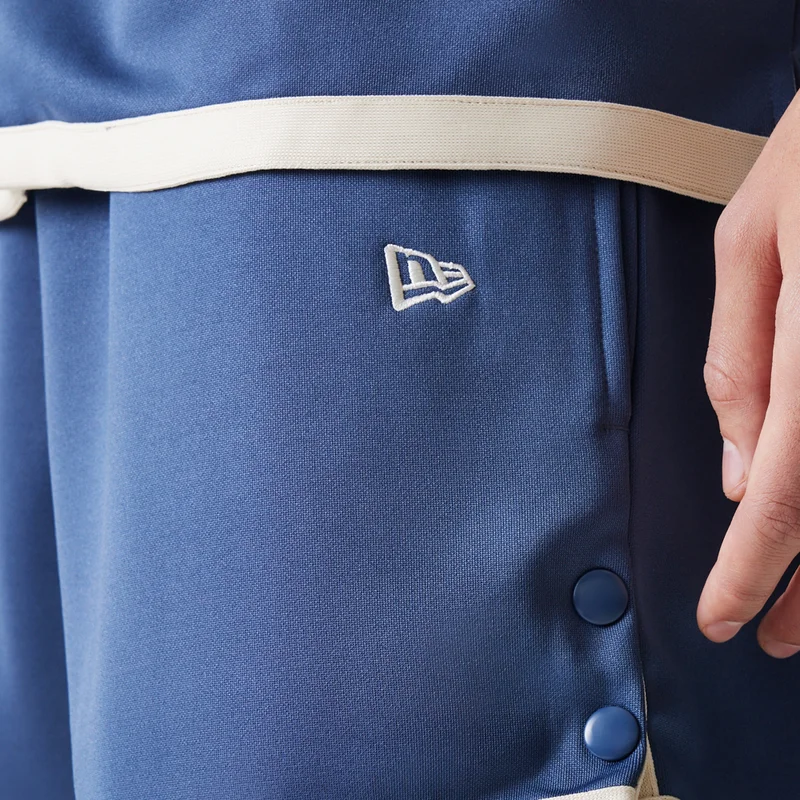 NEW ERA Blue Men's NBA Los Angeles Lakers Team Logo Shorts for Men | Best Price UAE